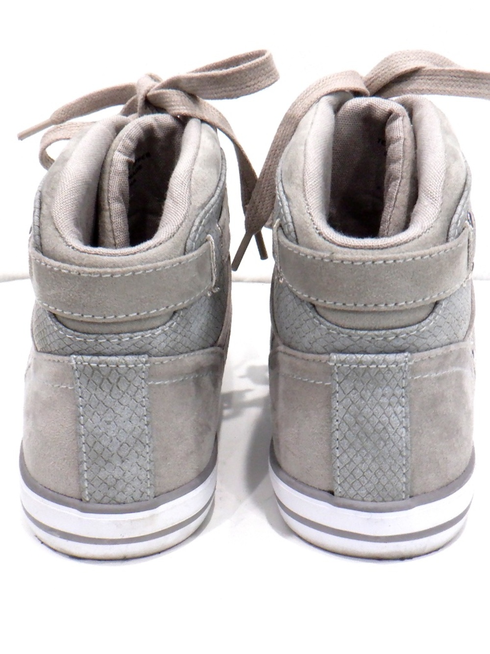 G by Guess Women's Mid-top Sneakers Size 7 - Picture 4 of 15